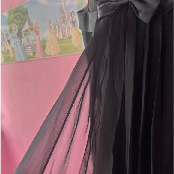 Vintage Ever Beauty Black Midnight Queen Formal Event Gown - 8 - Picture 4 of 9